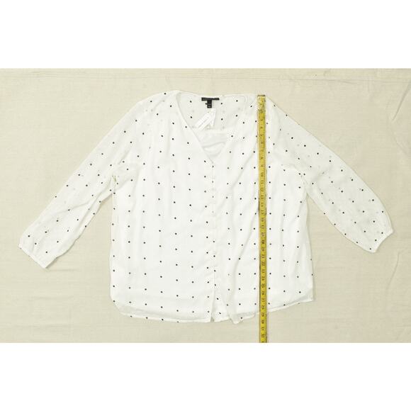 NEW Lane Bryant Women's Blouse Plus Size 22/24 Polka Dot White V-Neck - Picture 3 of 8